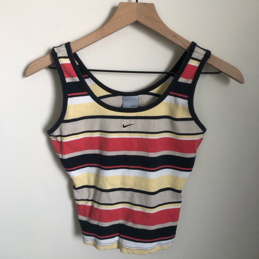✿ nike tank ✿ - Picture 2 of 3